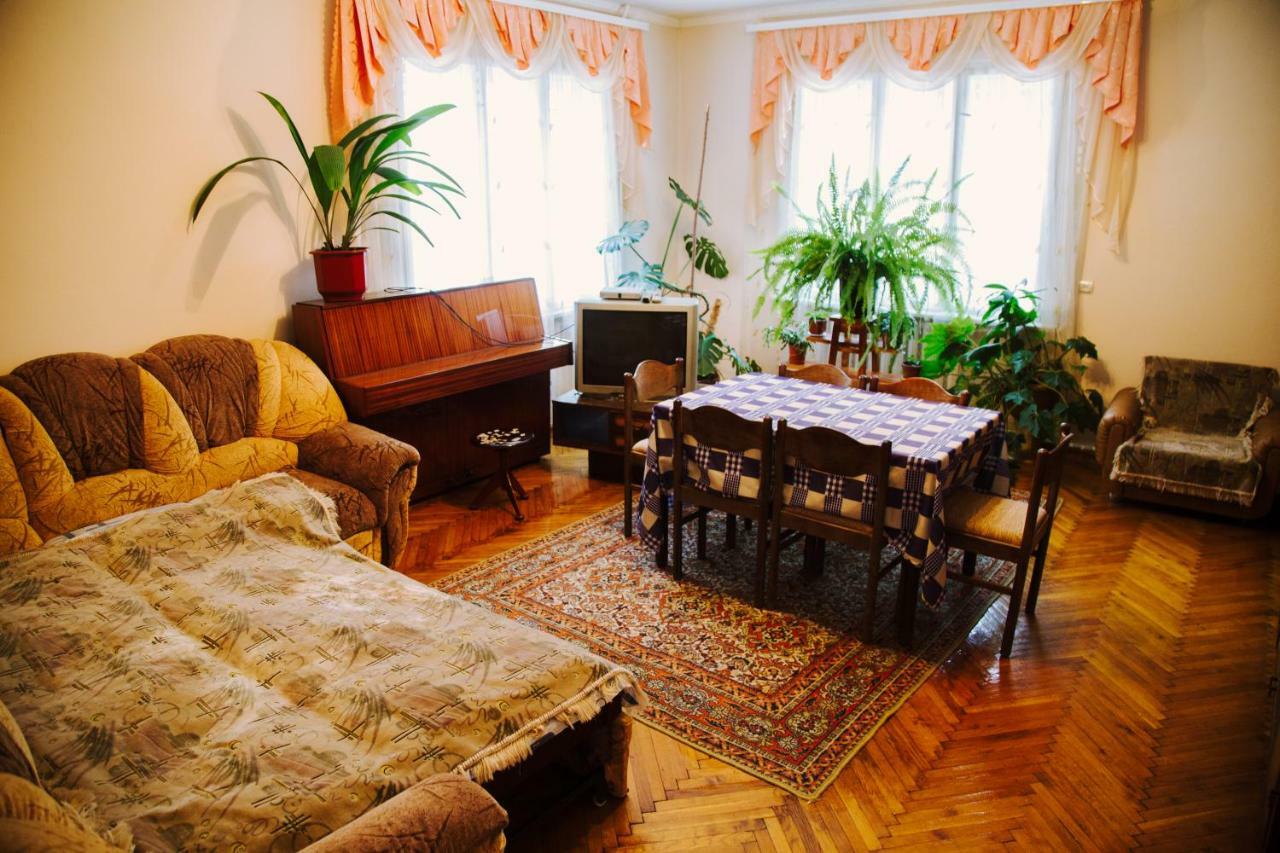 Апартаменты Zabava Яремча Экстерьер фото